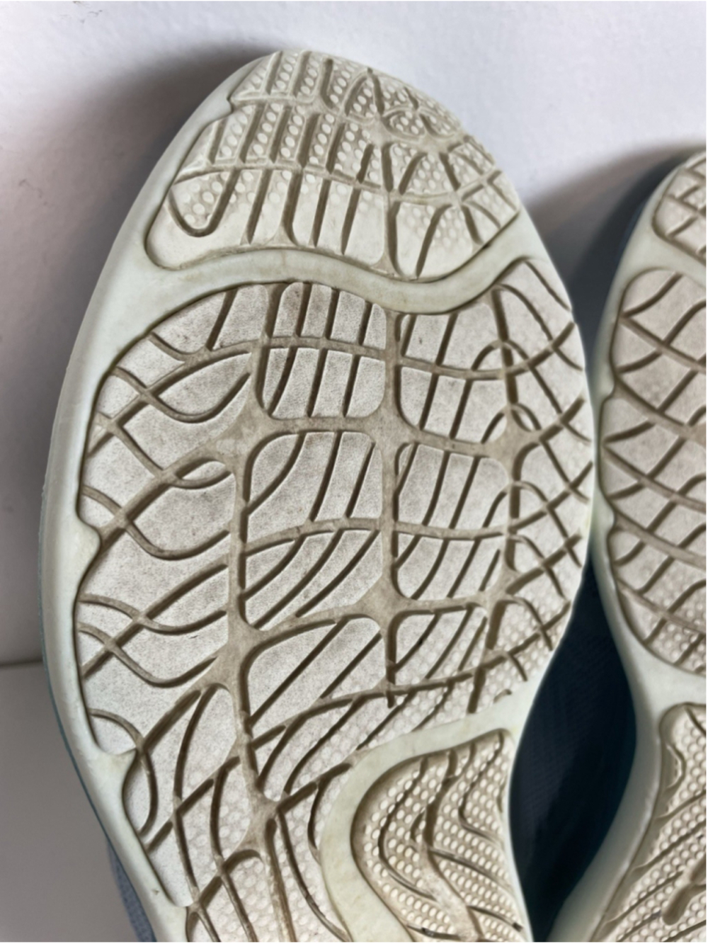 Lululemon Blissfeel Run 2 Women’s 9 Cloud Blue Polar Ice Running Shoes Sneakers - Picture 9 of 12